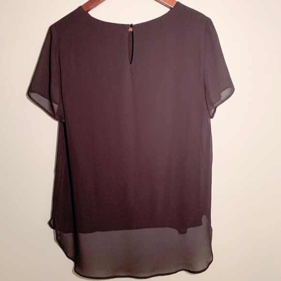 Vince Camuto chiffon overlay high-low blouse - Picture 5 of 6